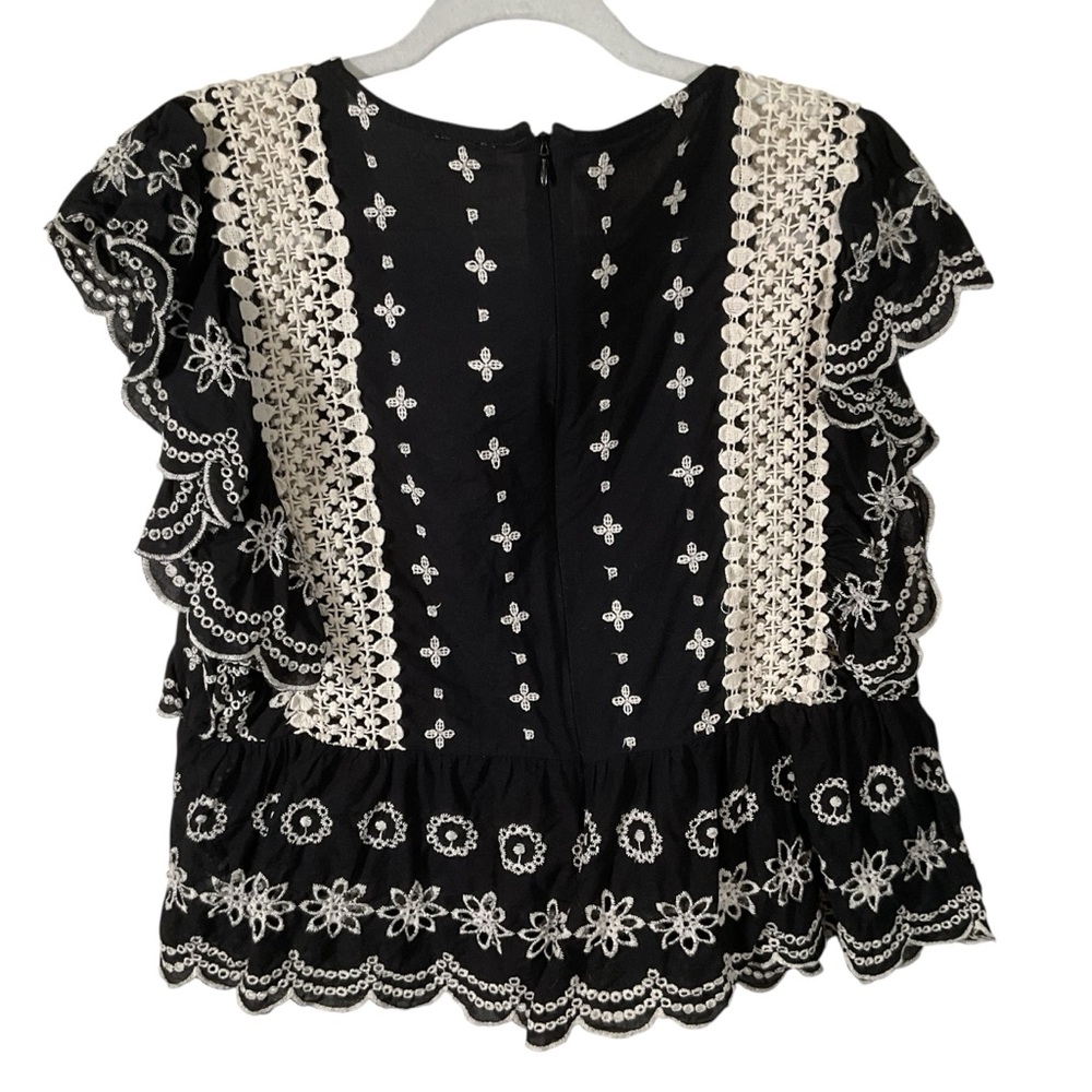 Jennifer & Grace Women’s Black & White Eyelet Ruffle Cap Sleeve Blouse. Size L - Picture 2 of 6
